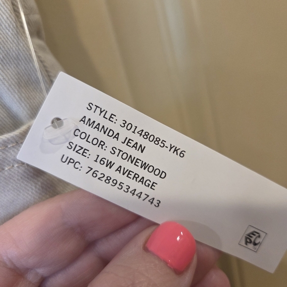 NWT Gloria Vanderbilt Amanda Stonewood Jeans 16W Classic Rise Tapered Leg - Picture 6 of 10